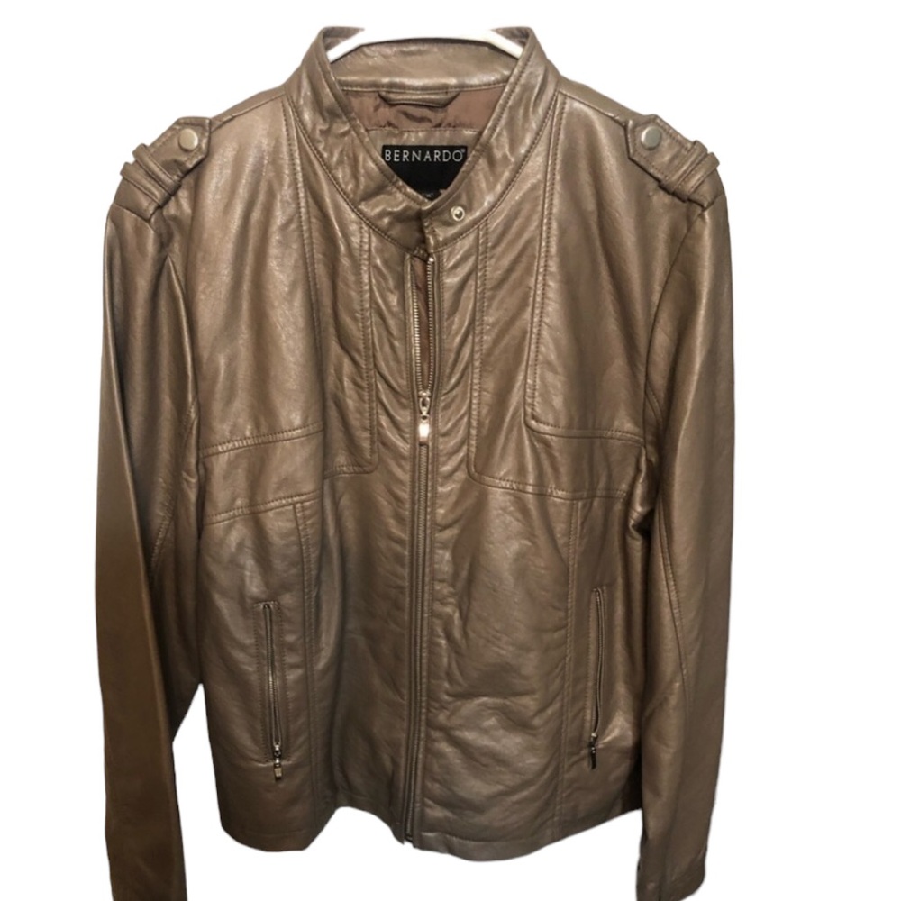 Bernardo size XL tan/ taupe faux leather tan / taupe fits 14-16 NWOT
